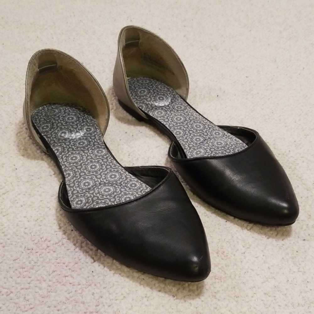 American Eagle Outfitters black and silver flats